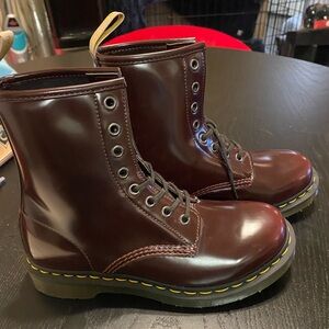 Dr Martens 1460 Vegan Leather Boot - size 7